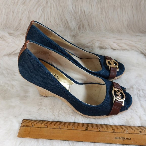 Michael Kors Women's Blue Gold MK Espadrille Wedge Peep Toe Sandals 6 1/2M - Picture 3 of 9